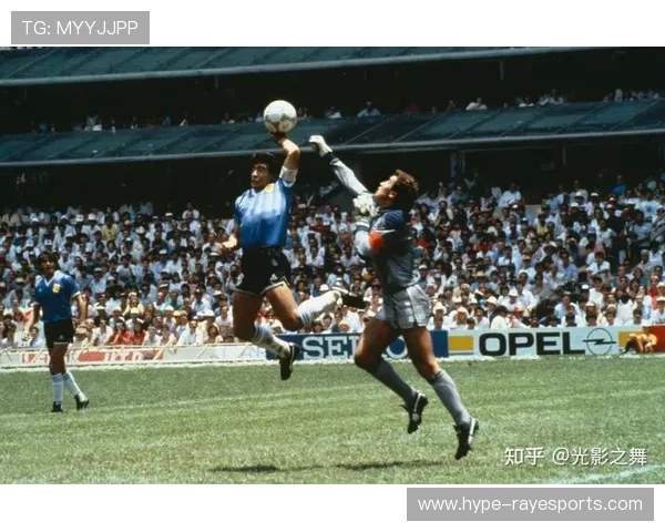 马拉多纳:传奇球星的巅峰之路与永恒之梦